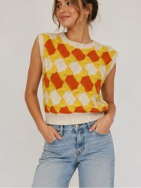 Vintage Crazy Horse Yellow Orange Cream Knit Sweater Vest crew neck Size Medium